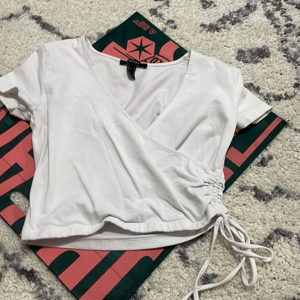 White shirt from forever 21